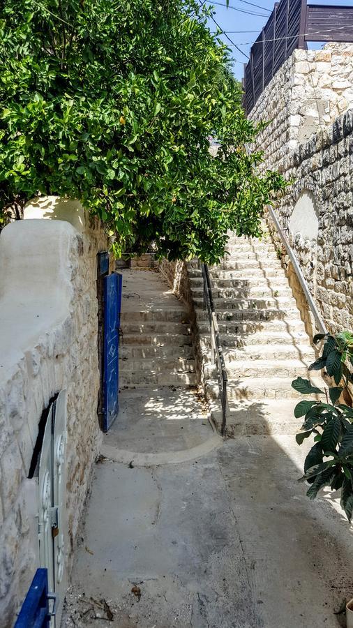 Mol Hahr Vila Safed Exterior foto